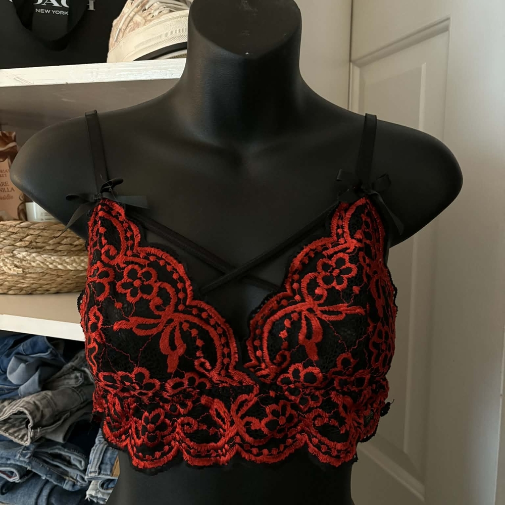 Elegant Red Lace Bralette